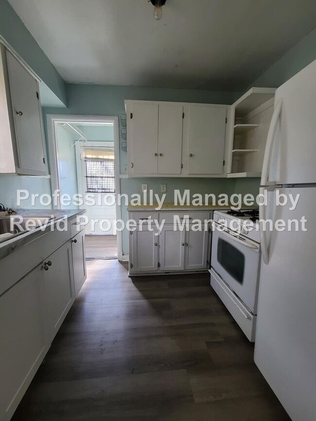 Building Photo - 1535 Jackson Ave