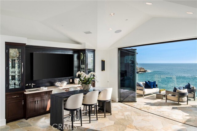 Building Photo - 26 S La Senda Dr