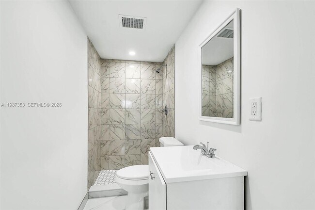 Building Photo - 4525 SW 112th Pl