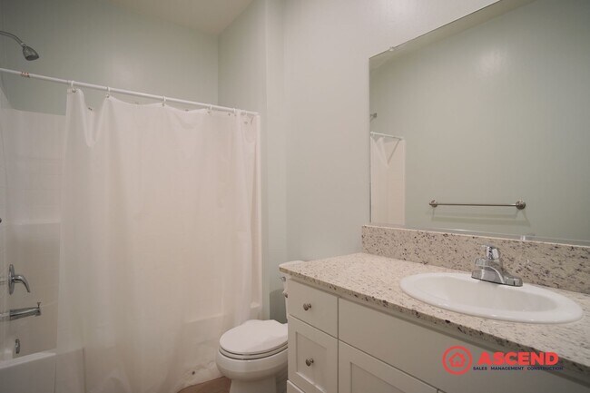 Building Photo - Brand New 3 Bedroom Home!