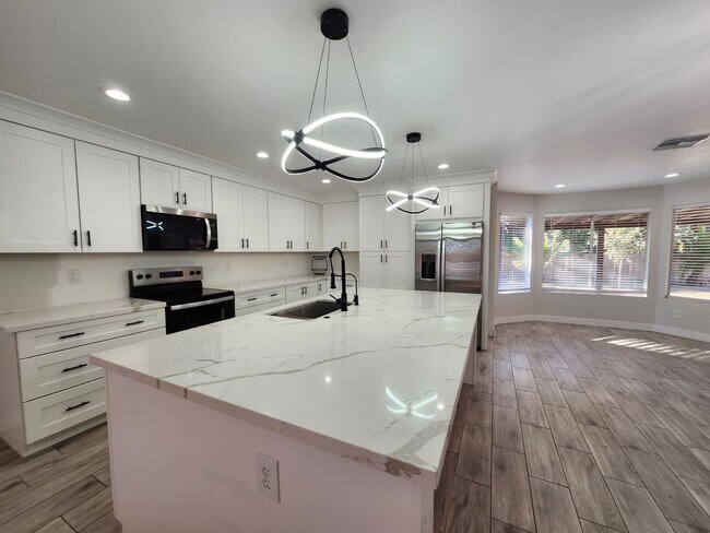 Building Photo - Charming Chandler Home in Quiet Cul-de-Sac — Huge Lot & 3 Bedrooms!