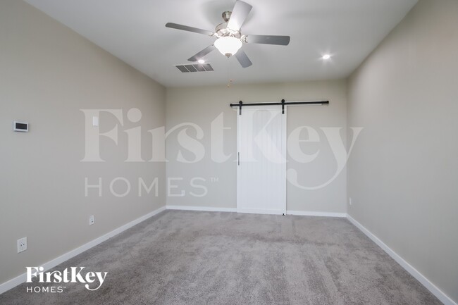 Building Photo - 15758 Cairnwell Bend Dr