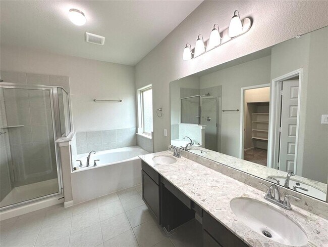 Building Photo - 23206 N Briarlilly Park Cir