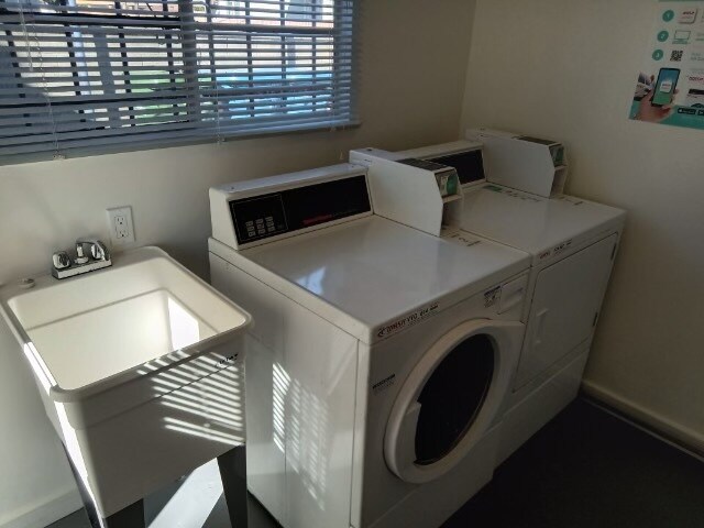 Laundry Room - 2215 W Ramona Rd
