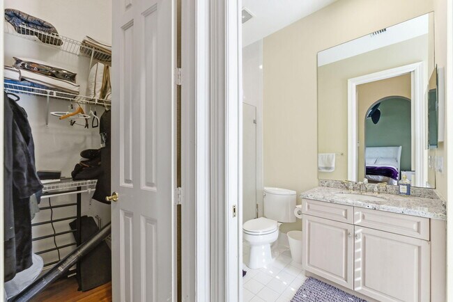 Building Photo - 7162 Vía Firenze