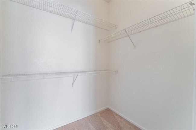 Building Photo - 251 S Green Valley Pkwy