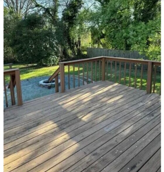 Back Deck - 1006 Tuscaloosa St