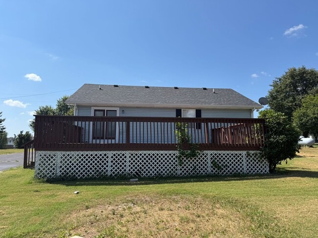 Building Photo - 80 Collins Ln