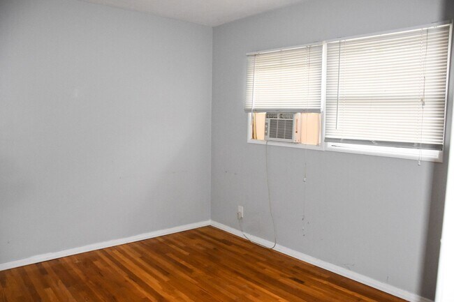 Building Photo - Steps to Chapman College