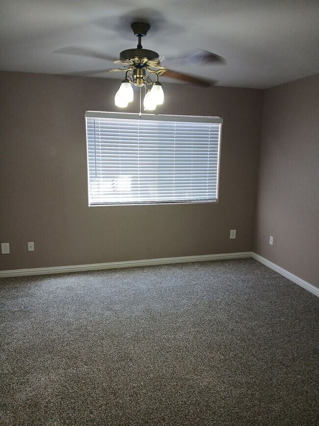 Building Photo - Hillpointe Rd. 1722