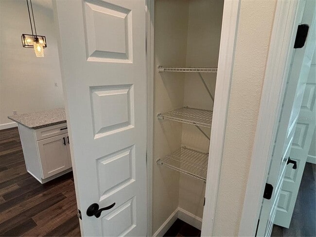 Building Photo - 301 NW 5 St