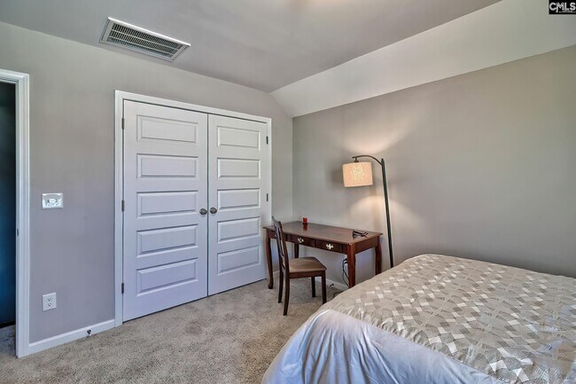 Building Photo - 453 Durwin Wy