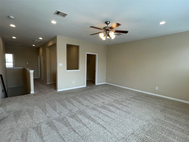 Building Photo - 10418 Quiet Courtyard Rd