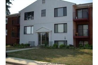 Building Photo - 125 Clubhouse Dr SW
