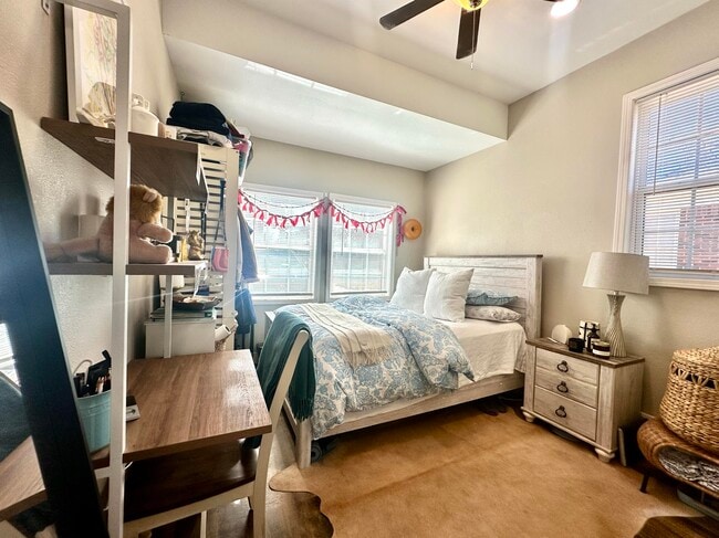 Building Photo - 2512 31st St