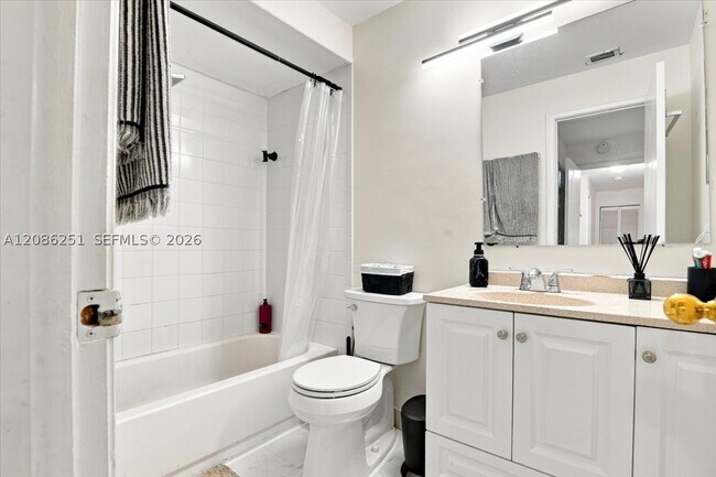 Building Photo - 6375 SW 136th Ct