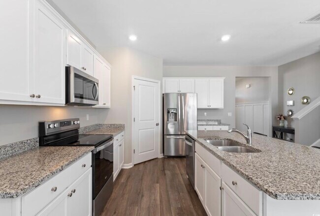 Building Photo - 124 Cassina Dr