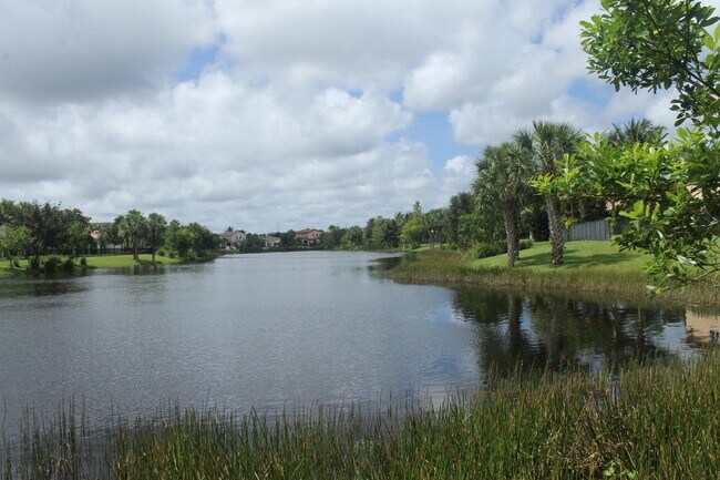 Building Photo - 183 Rudder Cay Way
