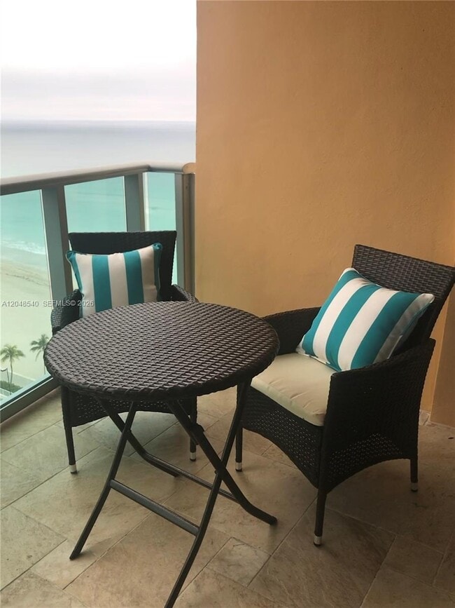 Building Photo - 2501 S Ocean Dr