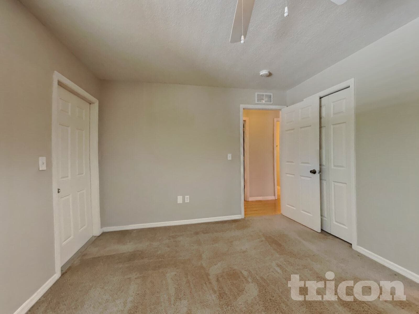 Building Photo - 2835 31st Ave E