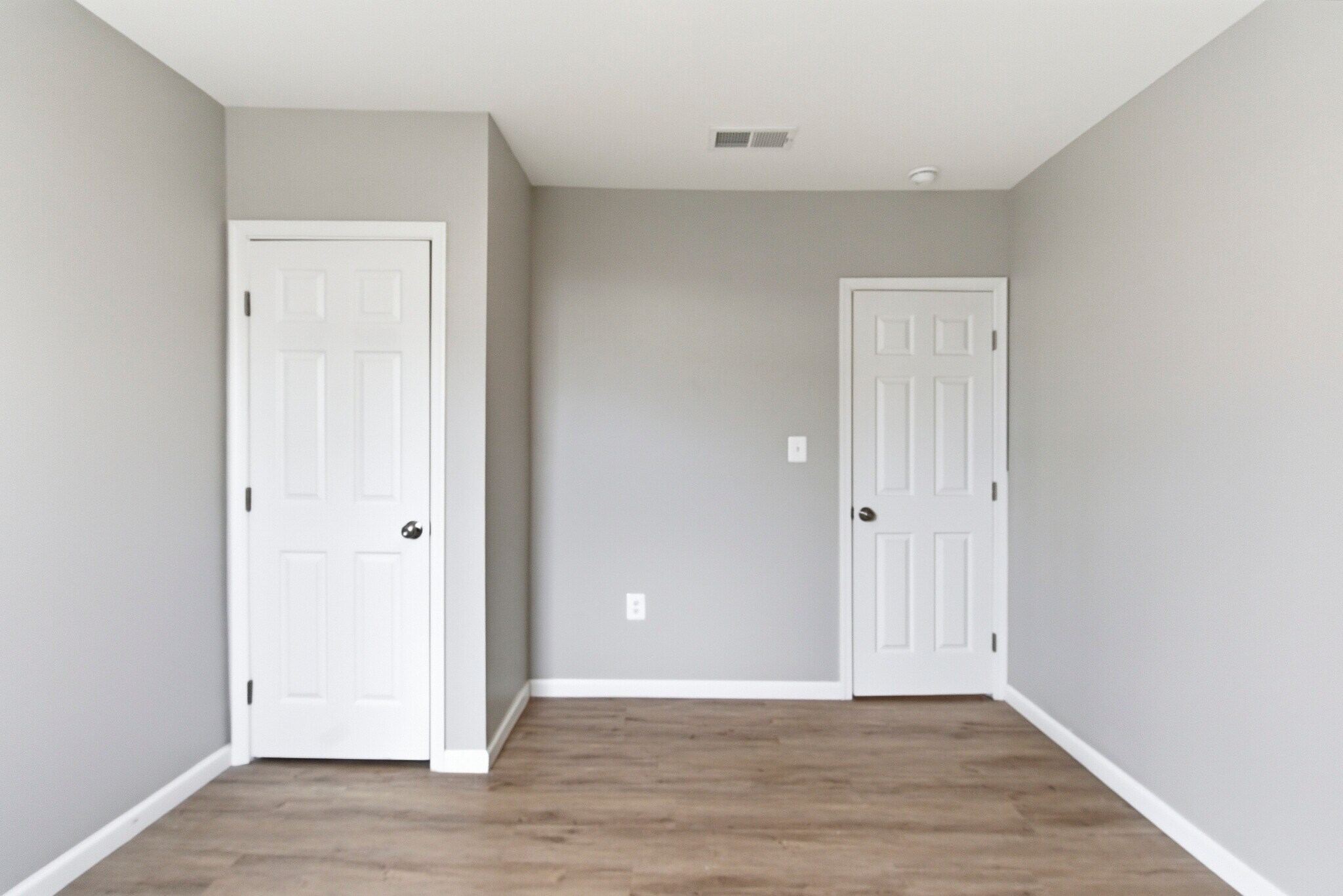 Building Photo - 1109 Poplar Grove St