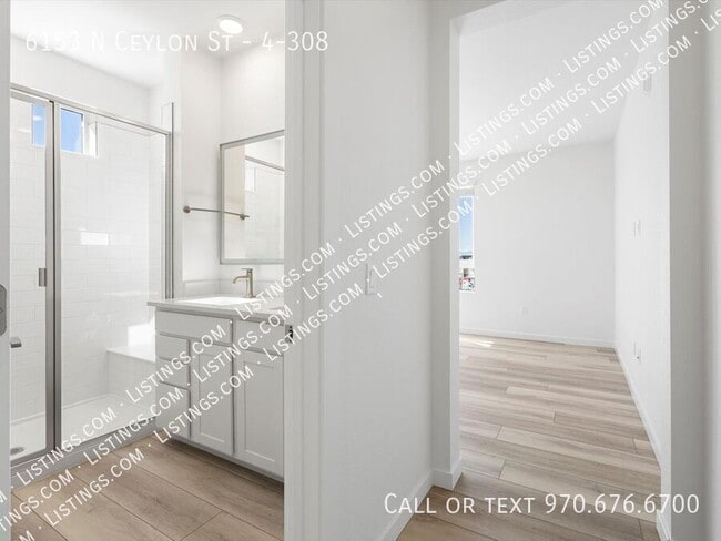 Building Photo - 6153 N Ceylon St