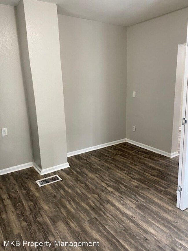 Building Photo - 4 br, 1.5 bath House - 1131 Penmar
