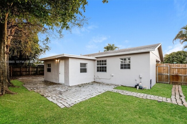 Building Photo - 630 NW 67th Terrace