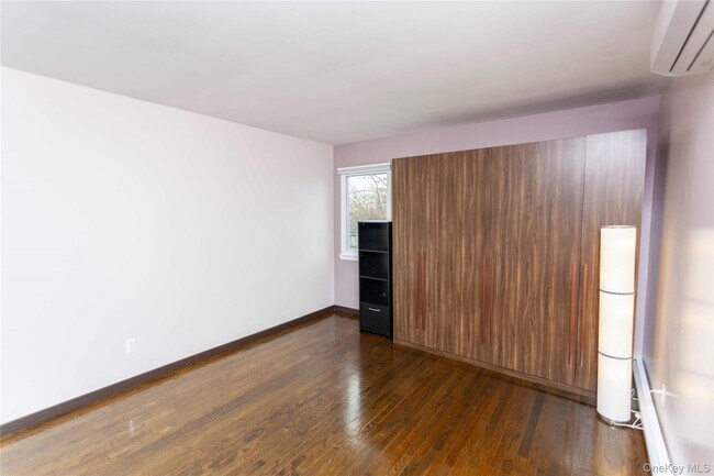 Building Photo - 428 E Harrison St