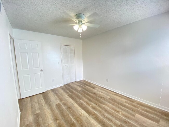 Building Photo - 2751 N Poinciana Blvd