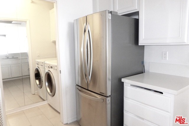 Building Photo - 1211 Sunset Plaza Dr