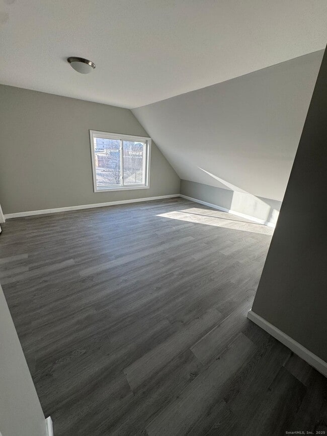 Building Photo - 422 Lafayette St