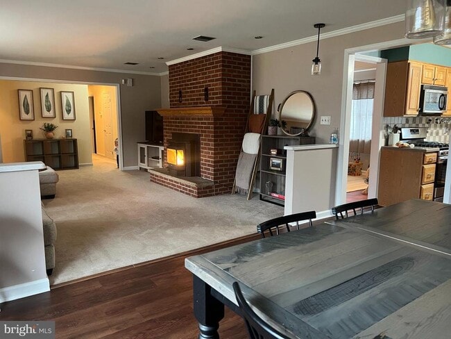 Building Photo - 46 Buck Dr