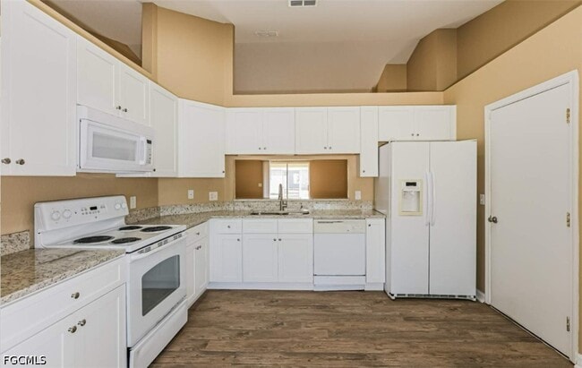 Building Photo - 140 SW 29th St