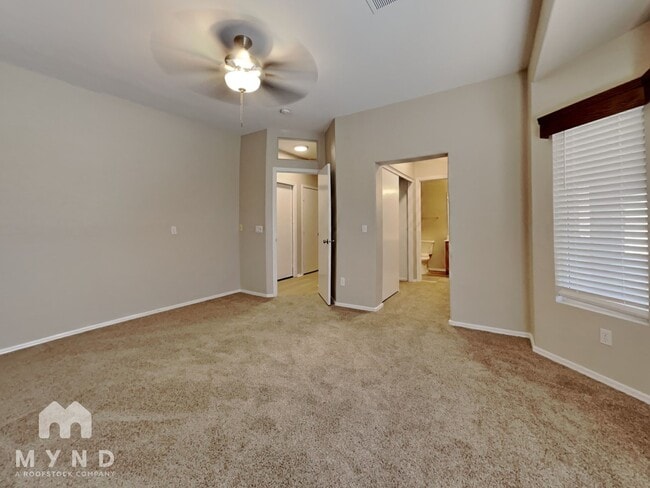 Building Photo - 17217 N Larkspur Ln