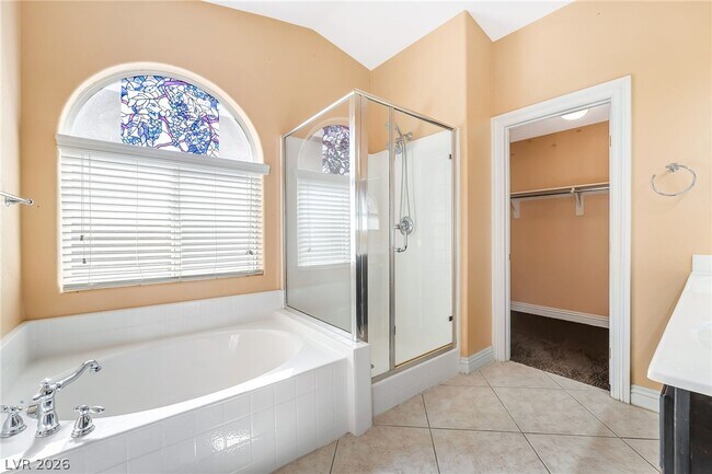 Building Photo - 9151 Sunken Meadow Ave