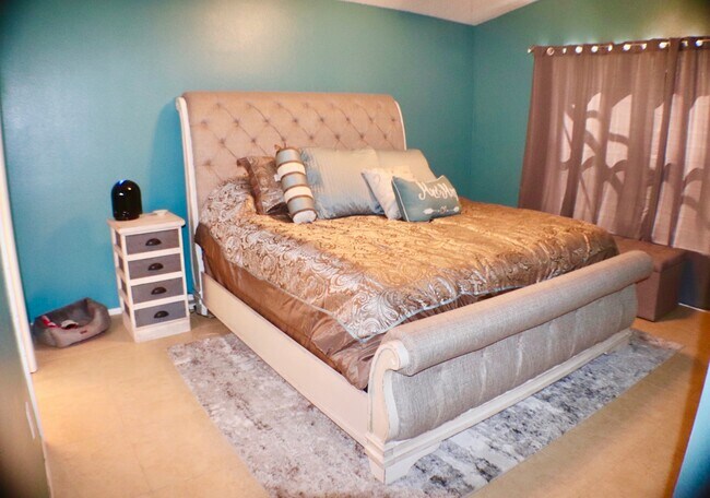 Building Photo - 135 Bailey Cir