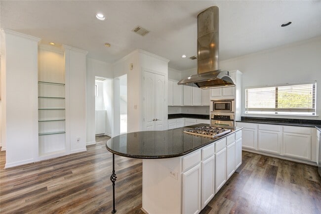 Building Photo - 5701 Kiam St