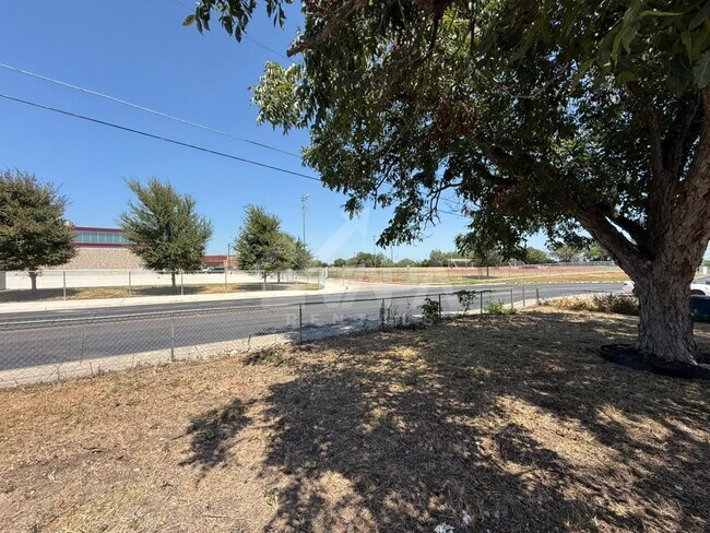 Building Photo - 3602 Skylark Ave