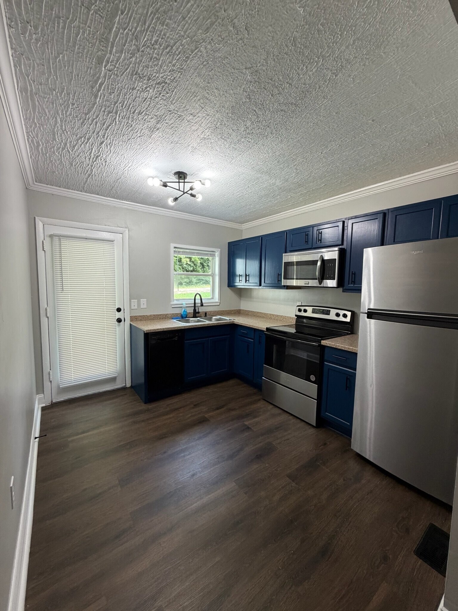 Building Photo - 5618 Madonna Cir