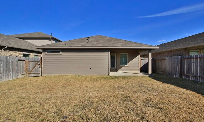 Building Photo - 9905 Gln Brk Ln