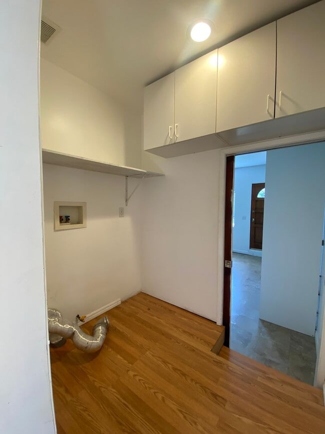 Building Photo - Charming Home in Covina