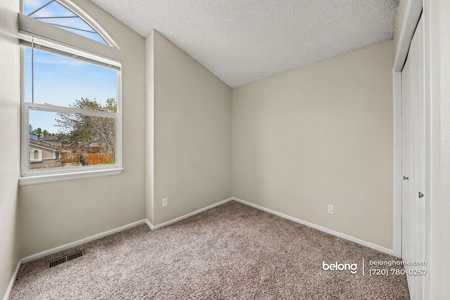 Building Photo - 4323 Fletcher Dr