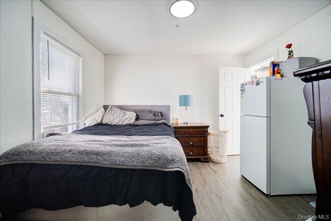 Building Photo - 1256 North Ave