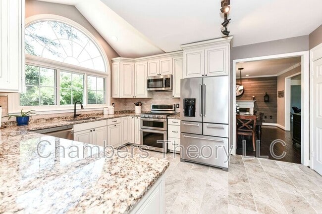 Building Photo - 6412 Gristmill Square Trce