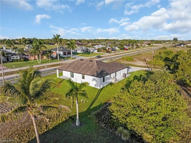 Building Photo - 2001 NW 25th Ave