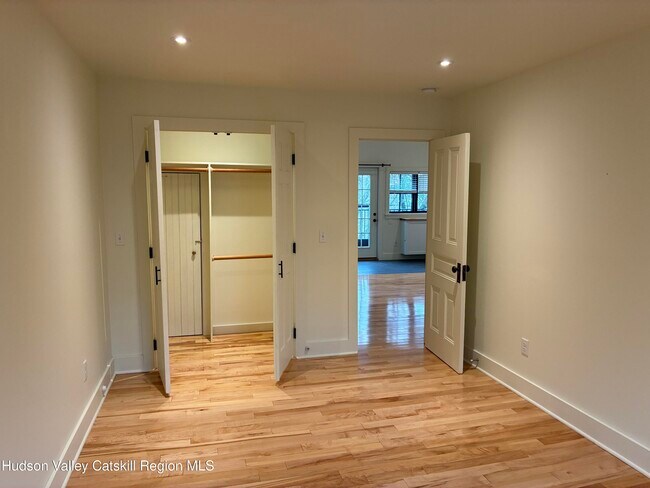 Building Photo - 217 State St