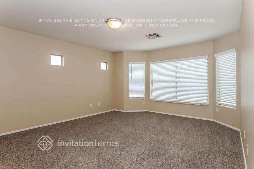 Building Photo - 1545 W Burgess Ln