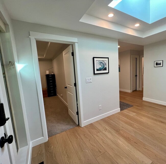 Building Photo - A Rare Offering in Bend’s Most Desirable A...