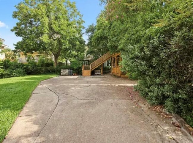 Building Photo - 4018 Garrott St